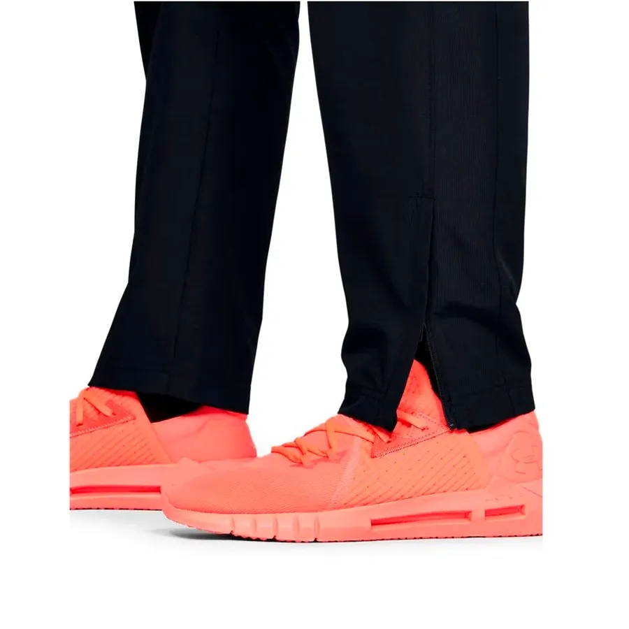 Imagen 2 de 3 de Pantalón Under Armour Vital Woven-NEGRO