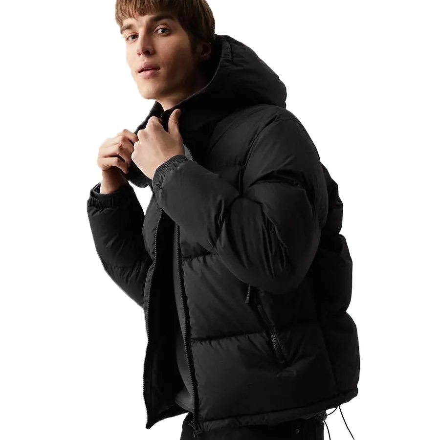 Imagen 1 de 6 de Campera Lacoste -NEGRO