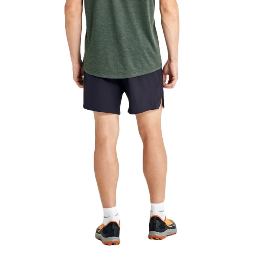 Imagen 3 de 5 de Shorts Saucony Outpace 5"-NEGRO