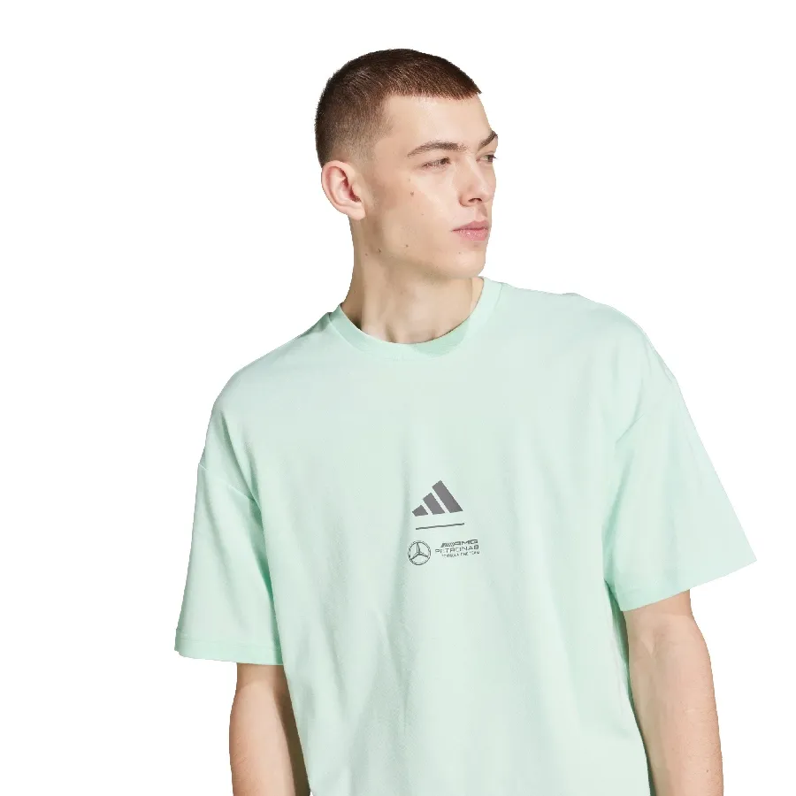 Imagen 4 de 5 de Remera adidas Mercedes - AMG PETRONAS F1 Team-VERDE AGUA/GRIS