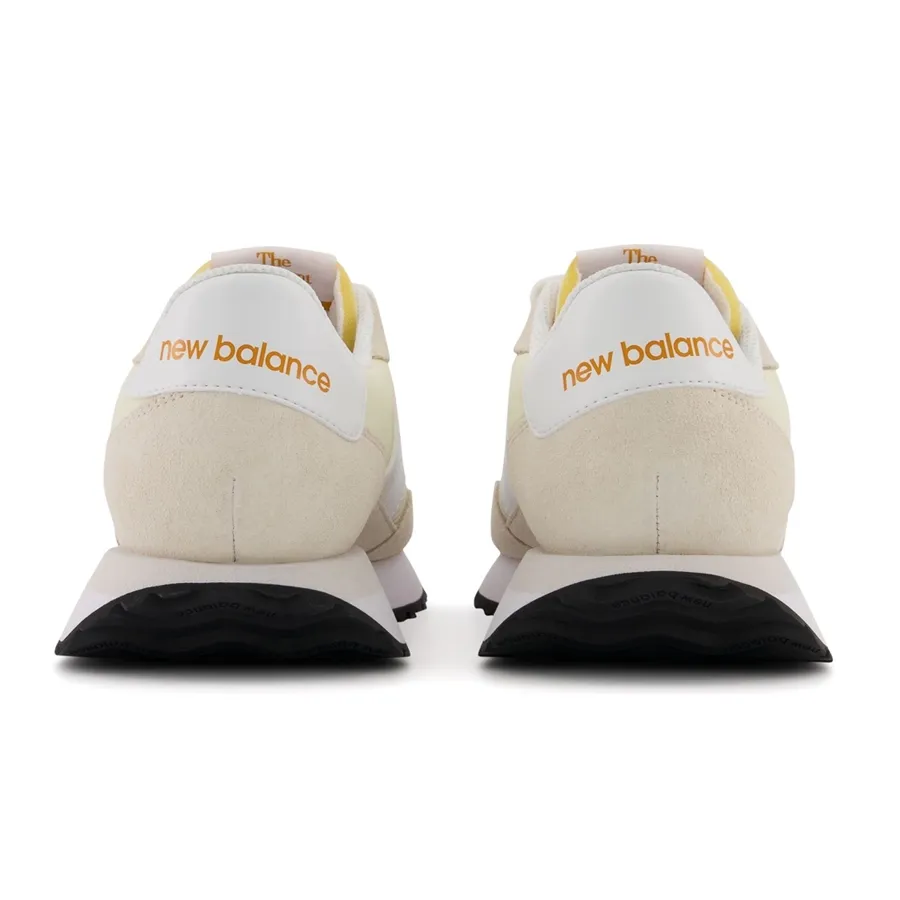 Imagen 3 de 6 de Zapatillas New Balance 237-BEIGE/BLANCO