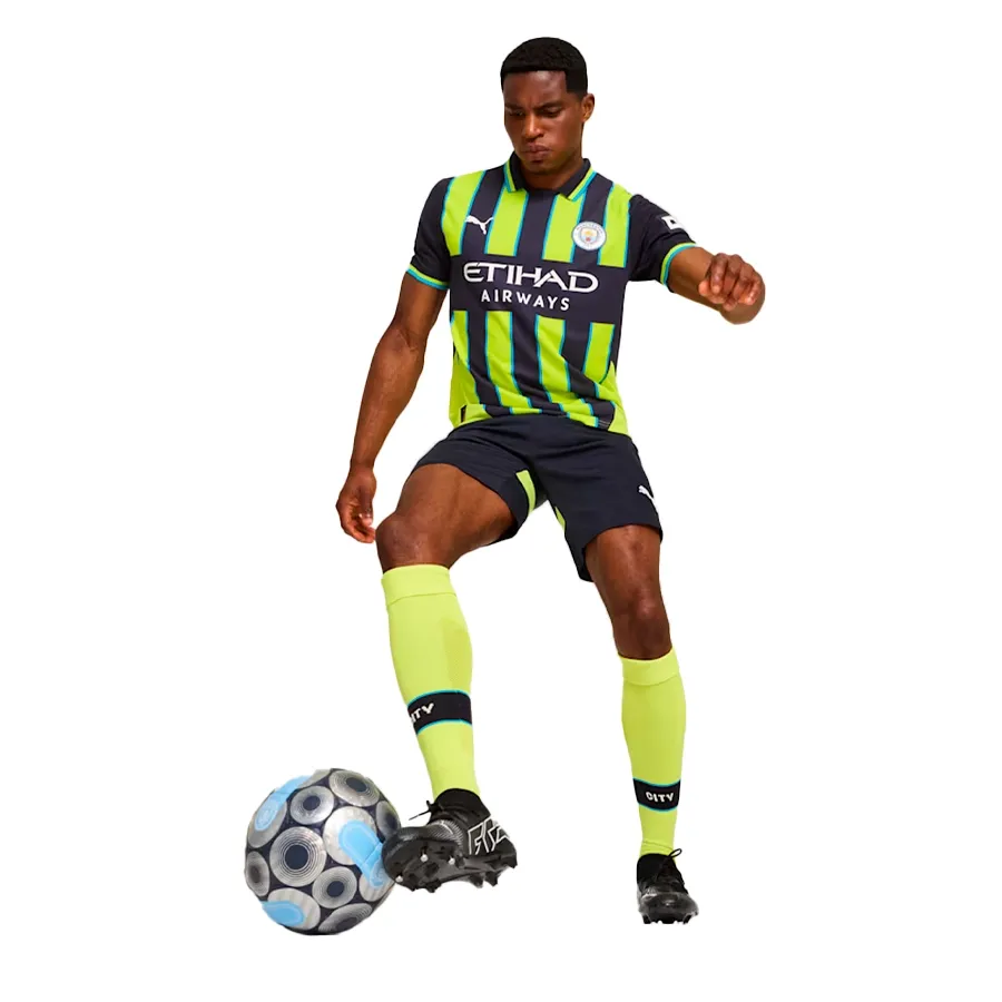 Imagen 2 de 5 de Camiseta Puma Manchester City-NEGRO/VERDE FLUOR