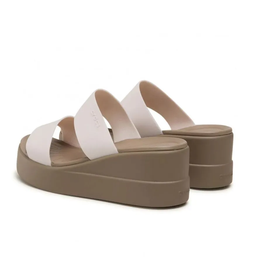 Imagen 1 de 4 de Sandalias Crocs Brooklyn Mid Wedge-NATURAL