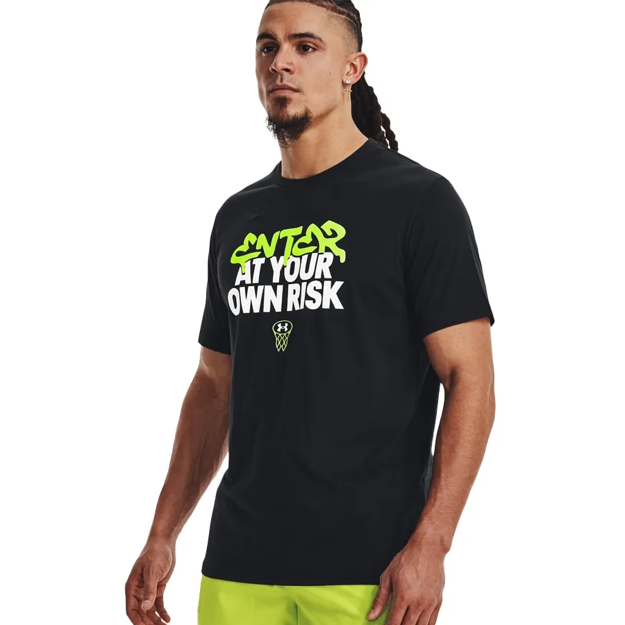 Imagen 1 de 5 de Remera Under Armour Enter At Your Own-NEGRO/LIMA/BLANCO