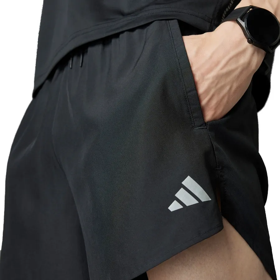 Imagen 6 de 8 de Shorts adidas Run It-NEGRO