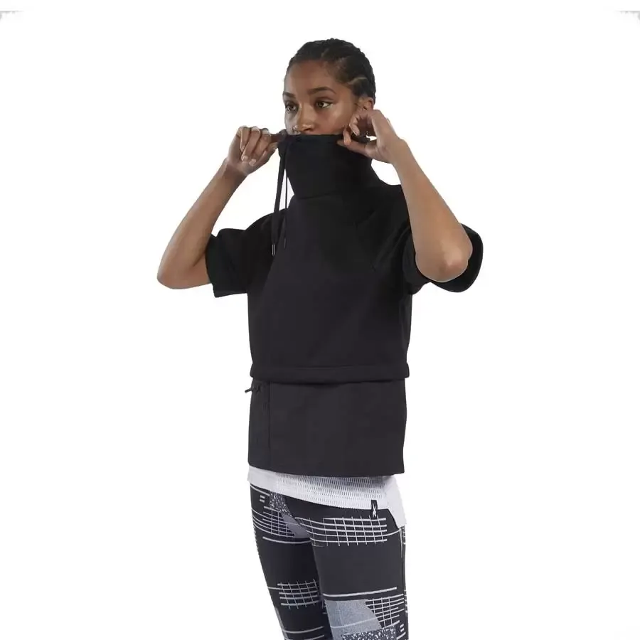 Imagen 0 de 5 de Buzo Reebok Ts Ss Cowl Sweatshi-NEGRO