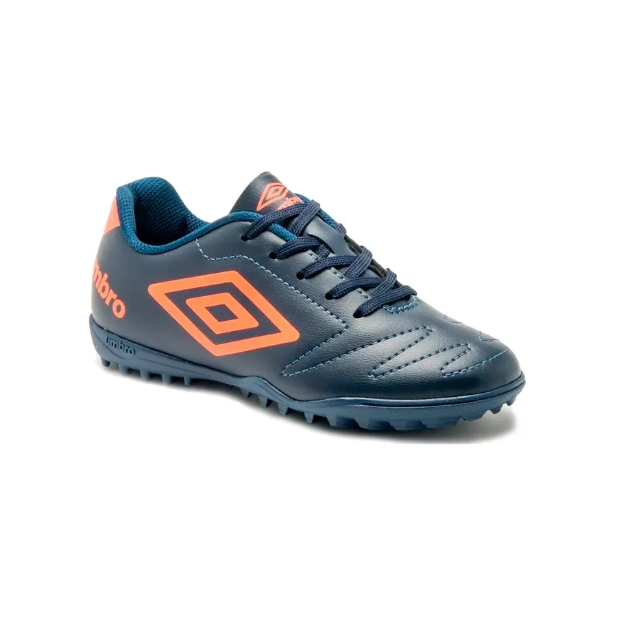 Imagen 1 de 5 de Botines Umbro Sintetico Class 2.2 Jr-MARINO/NARANJA