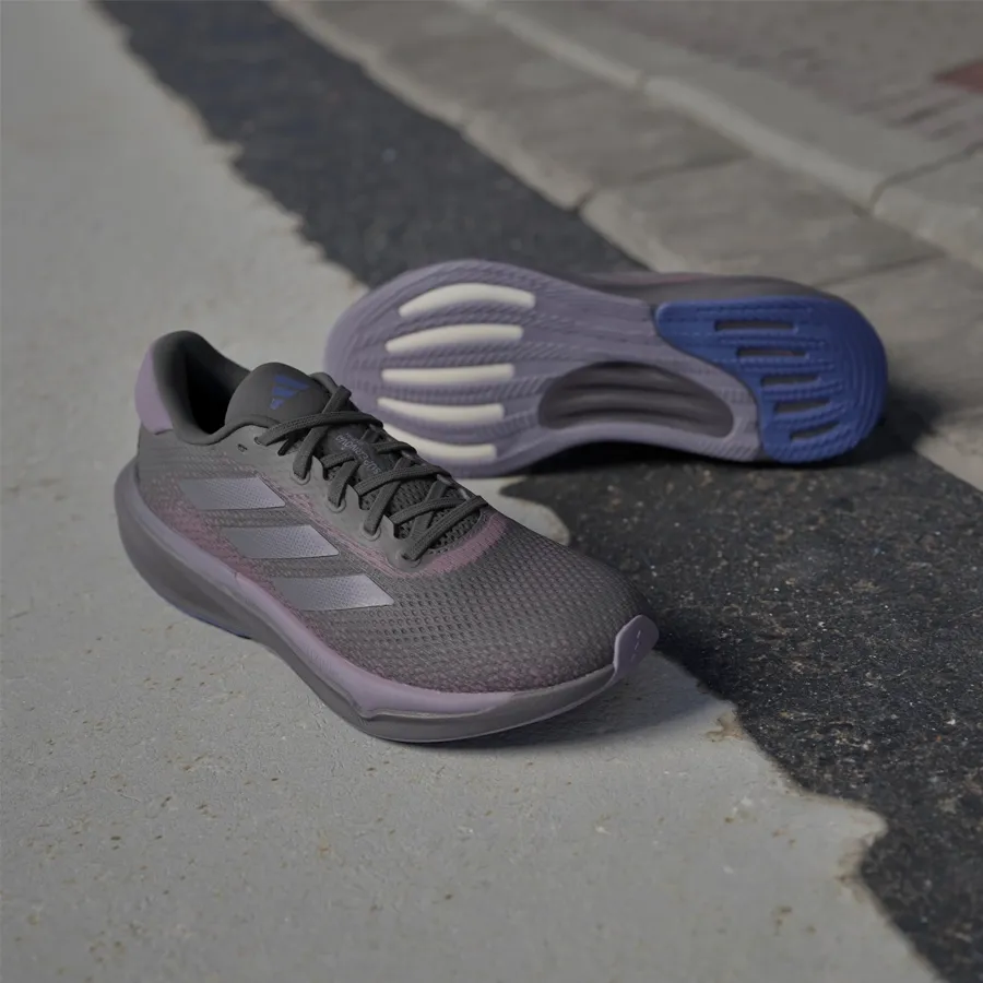 Imagen 8 de 9 de Zapatillas adidas Supernova Stride-NEGRO/VIOLETA