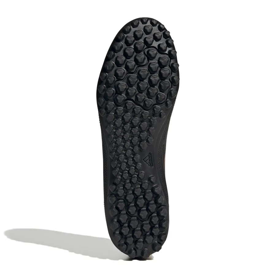 Imagen 4 de 7 de Botines adidas Deportivo III Tf-NEGRO/ROJO