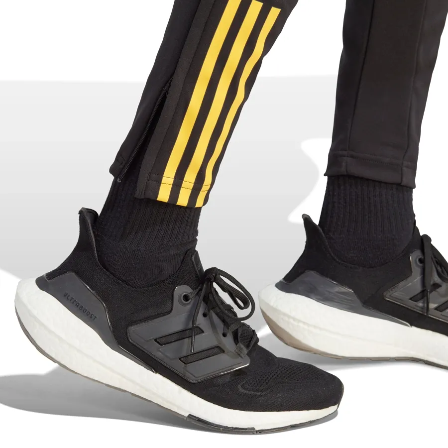 Imagen 4 de 6 de Pantalón adidas Entrenamiento Tiro 23 Jamaica-NEGRO/VERDE/AMARILLO