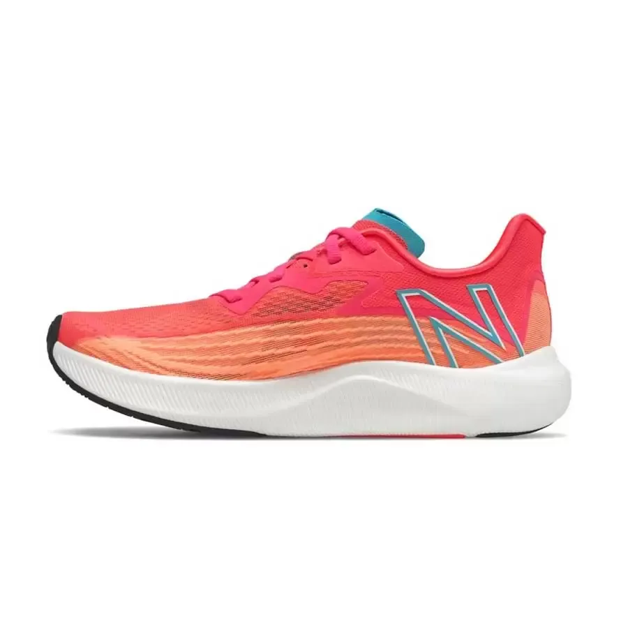 Imagen 1 de 4 de Zapatillas New Balance FuelCell Rebel v2-CORAL/NARANJA