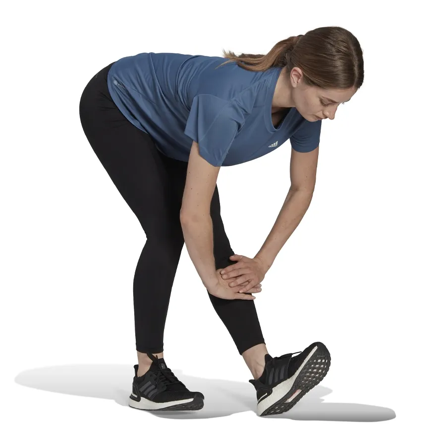 Imagen 4 de 6 de Remera adidas Run It-CELESTE