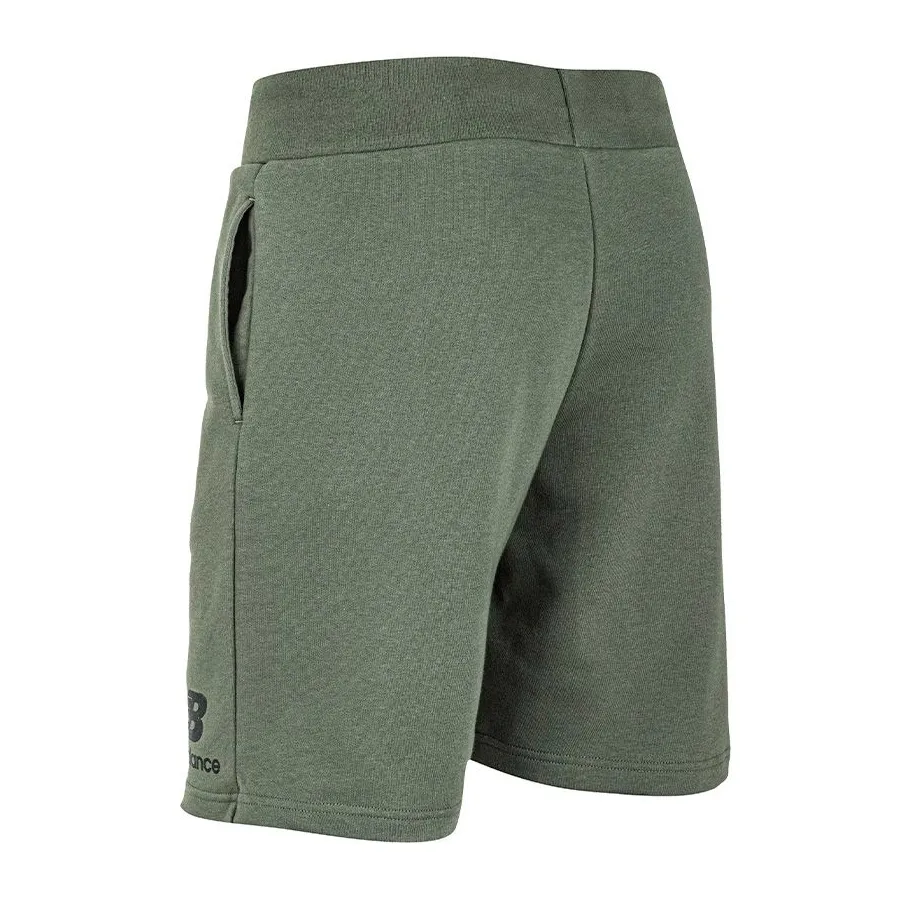 Imagen 1 de 3 de Shorts New Balance Essentials Stacked-VERDE OSCURO