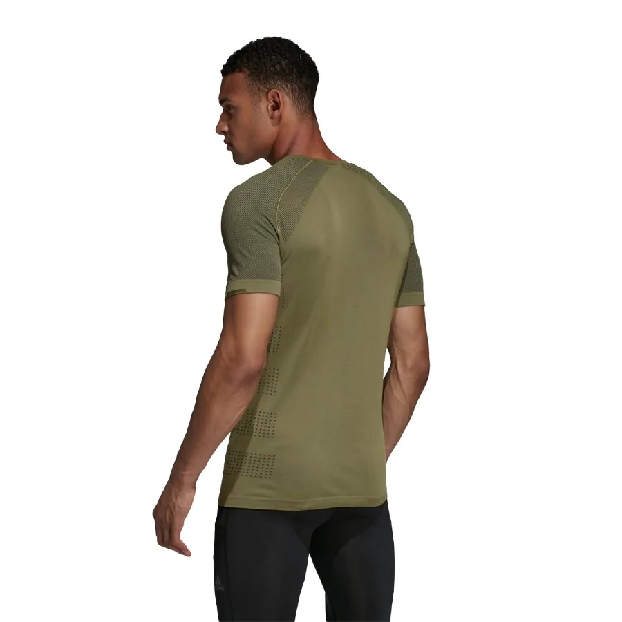 Imagen 1 de 4 de Remera adidas Ultra Light Primeknit T-KHAKHI
