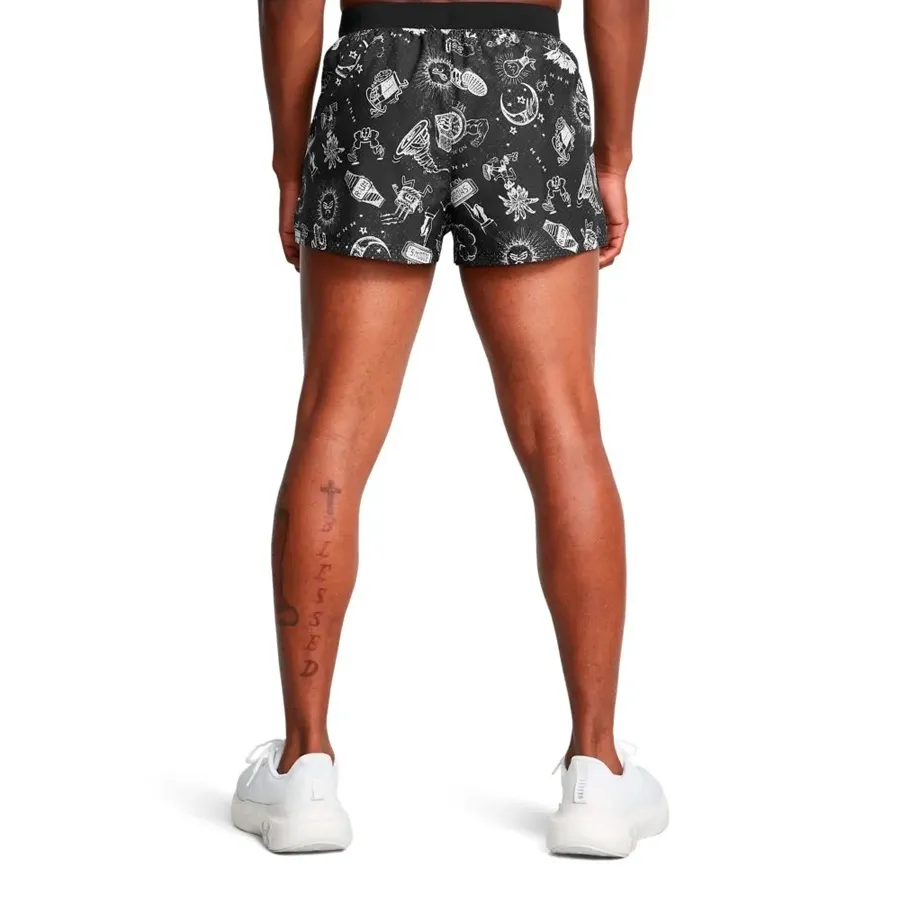 Imagen 1 de 4 de Shorts Under Armour We Run-NEGRO/BLANCO