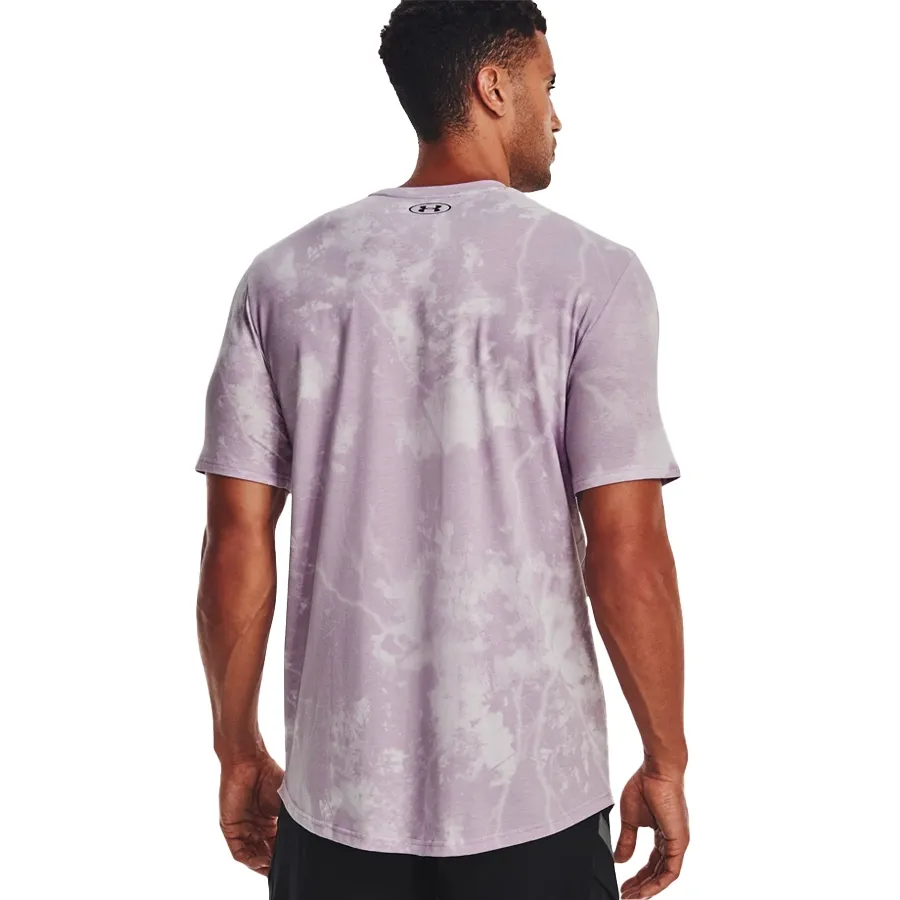 Imagen 3 de 5 de Remera Under Armour Project Rock Statement-PURPURA/BLANCO