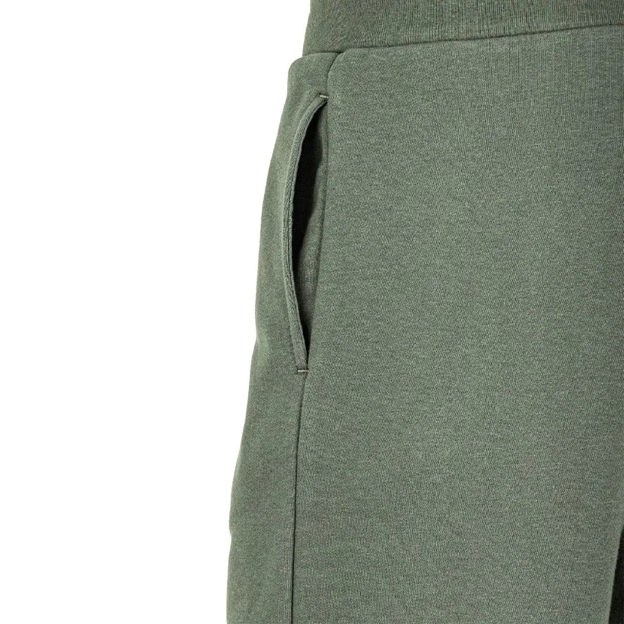 Imagen 2 de 3 de Shorts New Balance Essentials Stacked-VERDE OSCURO