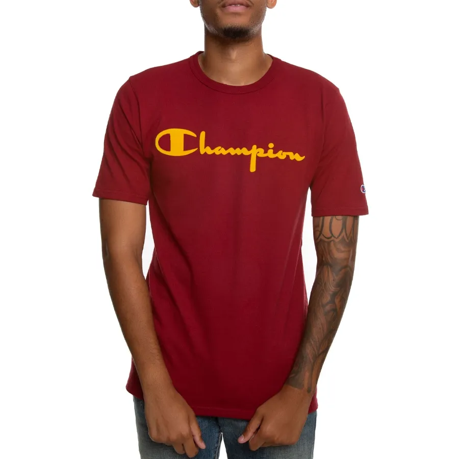 Imagen 0 de 2 de Remera Champion Logo-BORDO