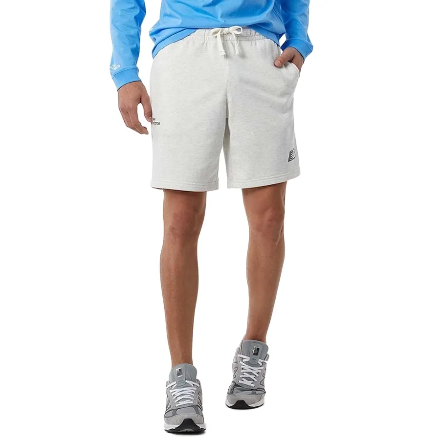 Imagen 0 de 4 de Shorts New Balance Essentials Fleece-BLANCO