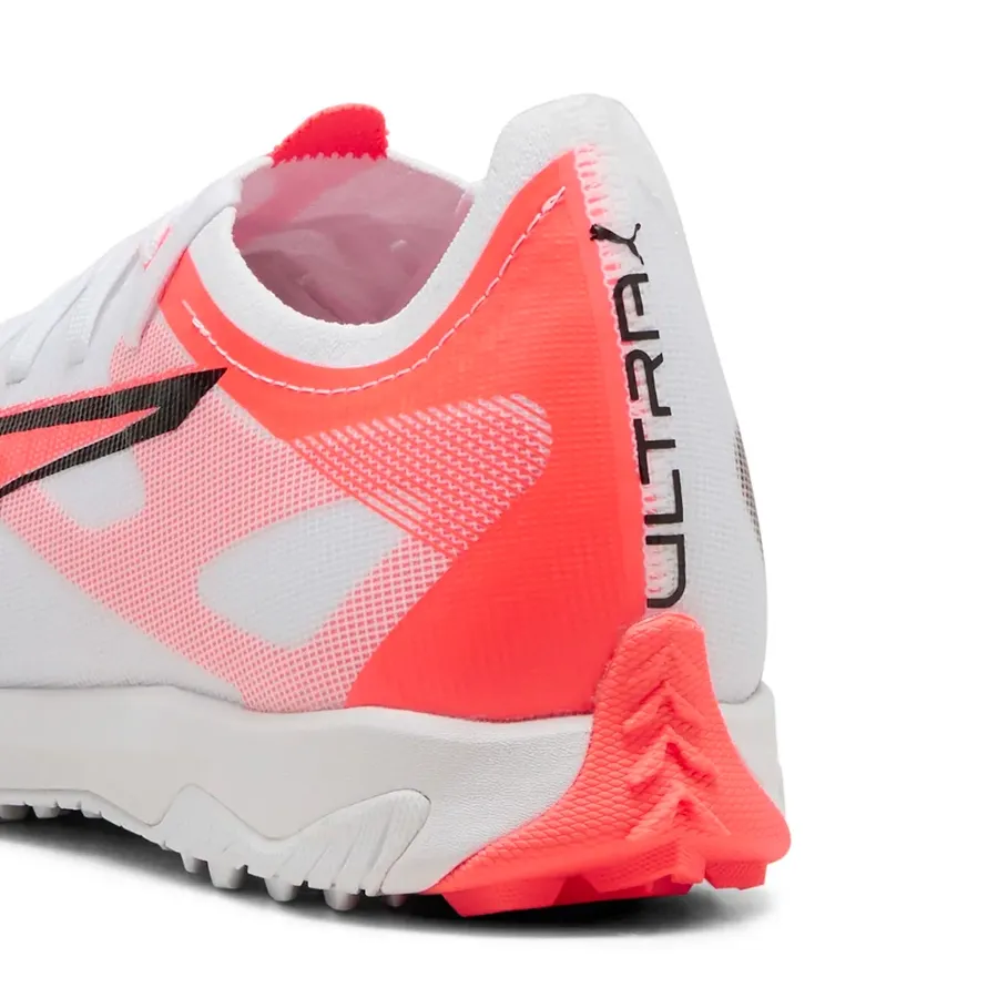 Imagen 4 de 6 de Botines Puma Ultra 5 Match Tt Adp-BLANCO/SALMON/NEGRO