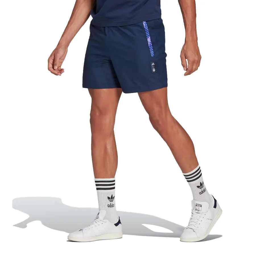 Imagen 2 de 6 de Shorts adidas Argentina Adn-MARINO/VIOLETA