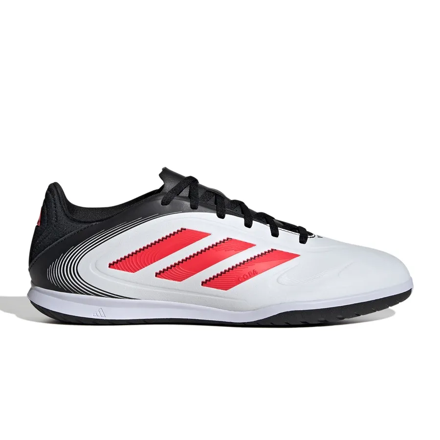 Imagen 0 de 7 de Botines adidas Copa Pure III Club Cancha Cubierta-NEGRO/NEGRO/NARANJA