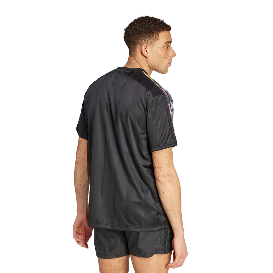 Imagen 2 de 6 de Remera adidas Tiro-NEGRO