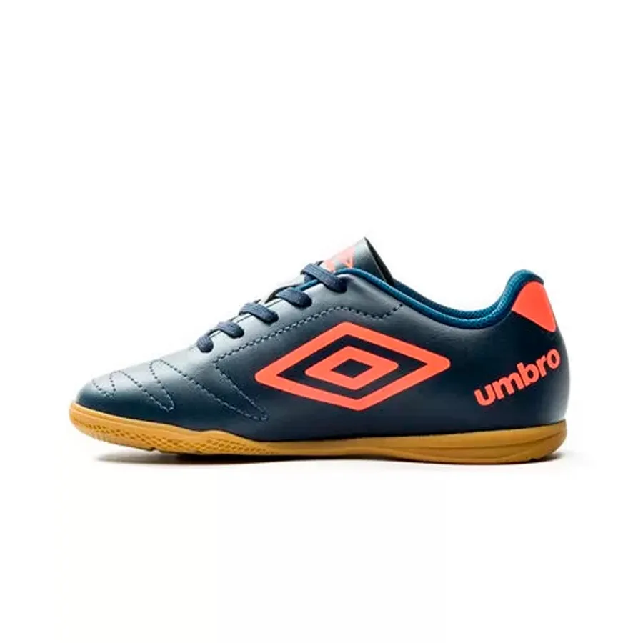 Imagen 1 de 4 de Botines Umbro Sala Class 2.2-MARINO/NARANJA