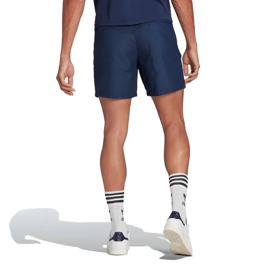 Imagen 3 de 6 de Shorts adidas Argentina Adn-MARINO/VIOLETA