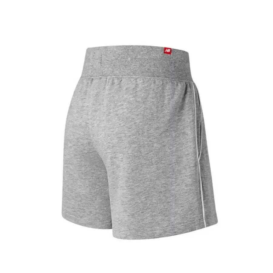 Imagen 1 de 2 de Shorts New Balance Essential Pinstripe-GRIS