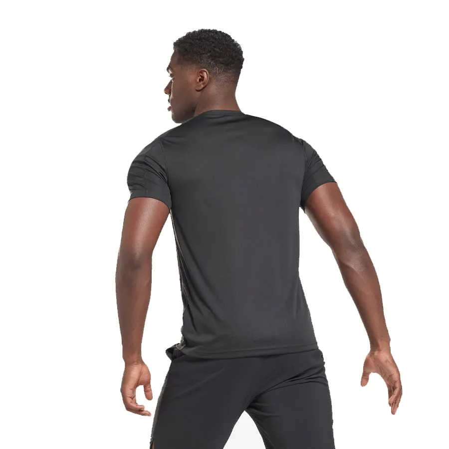 Imagen 3 de 5 de Remera Reebok Tech-NEGRO