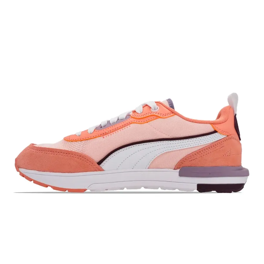 Imagen 1 de 4 de Zapatillas Puma R22-SALMON/NUDE/BLANCO
