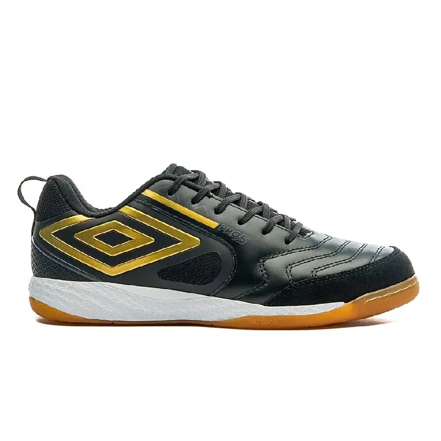 Imagen 0 de 4 de Botines Umbro Botín Sala Pro 5 Bump In-NEGRO/DORADO