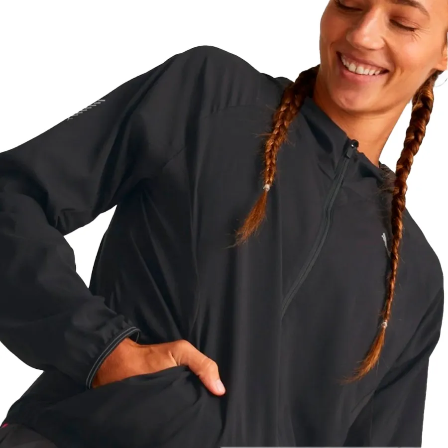 Imagen 4 de 5 de Campera Puma Run Lightweight-NEGRO