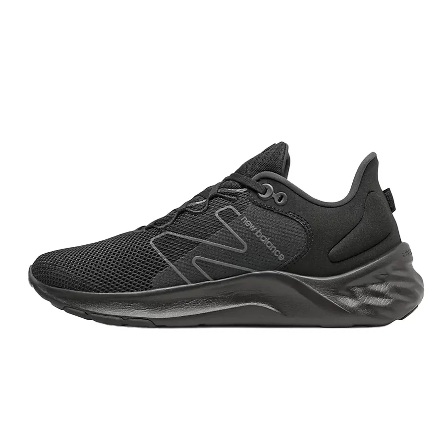 Imagen 2 de 5 de Zapatillas New Balance Fresh Foam Roav v2-NEGRO/NEGRO