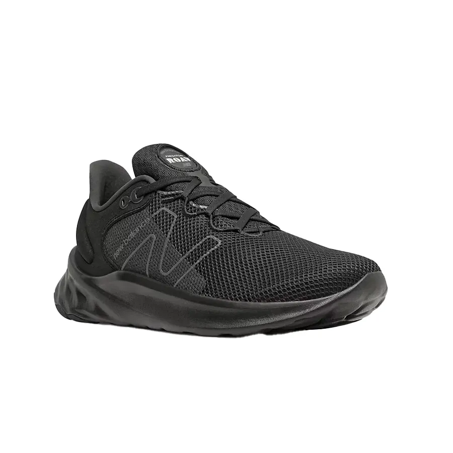 Imagen 1 de 5 de Zapatillas New Balance Fresh Foam Roav v2-NEGRO/NEGRO