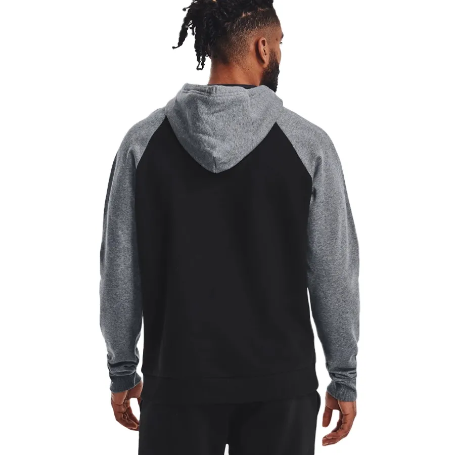 Imagen 4 de 5 de Buzo Under Armour Rival Fleece Wordmark Colorblock-NEGRO