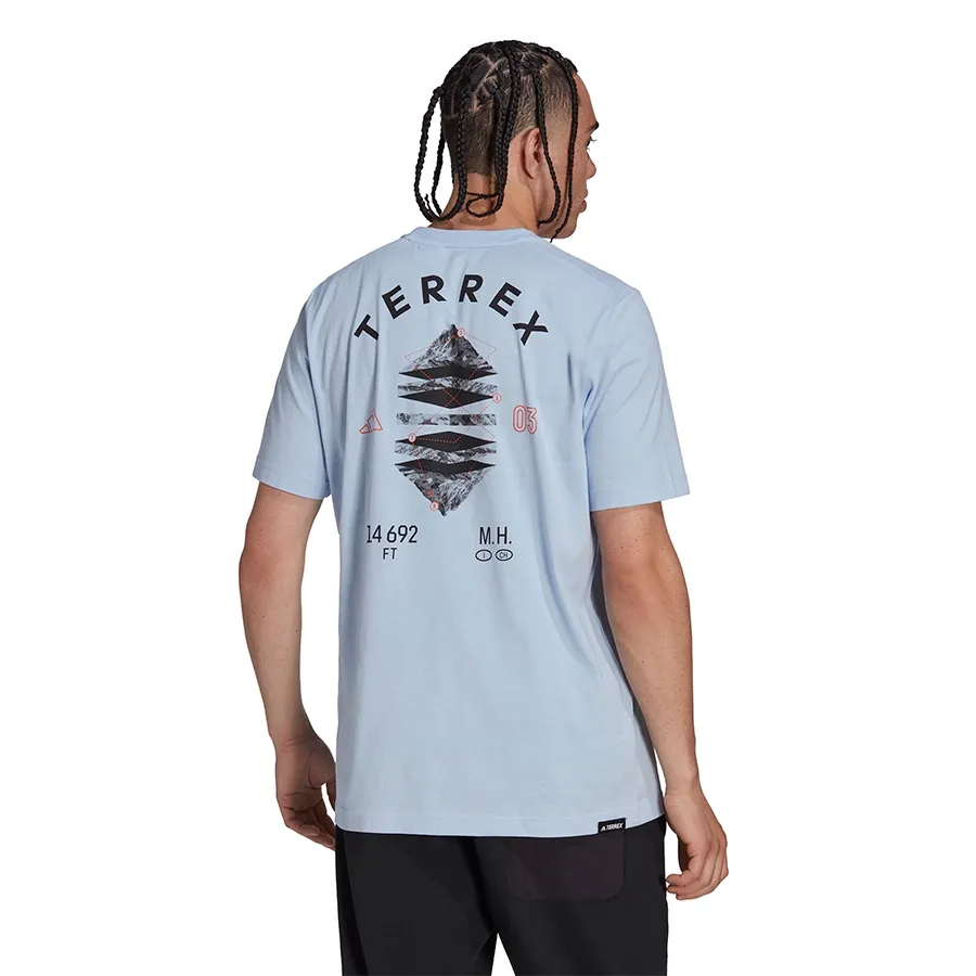Imagen 2 de 5 de Remera adidas Terrex Mountain Landscape-CELESTE/NEGRO