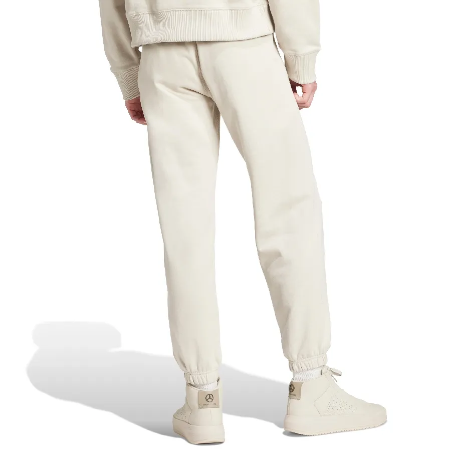 Imagen 2 de 5 de Pantalón adidas Premium Mercedes-BEIGE