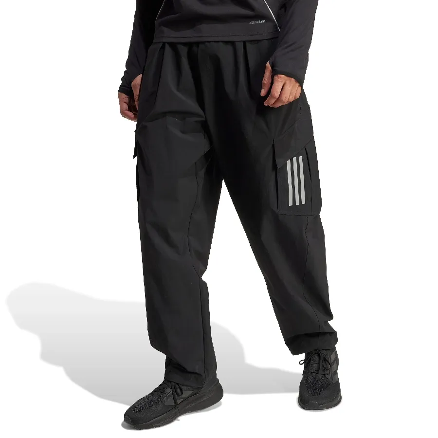 Imagen 1 de 4 de Pantalón adidas Mechanics Mercedes-NEGRO