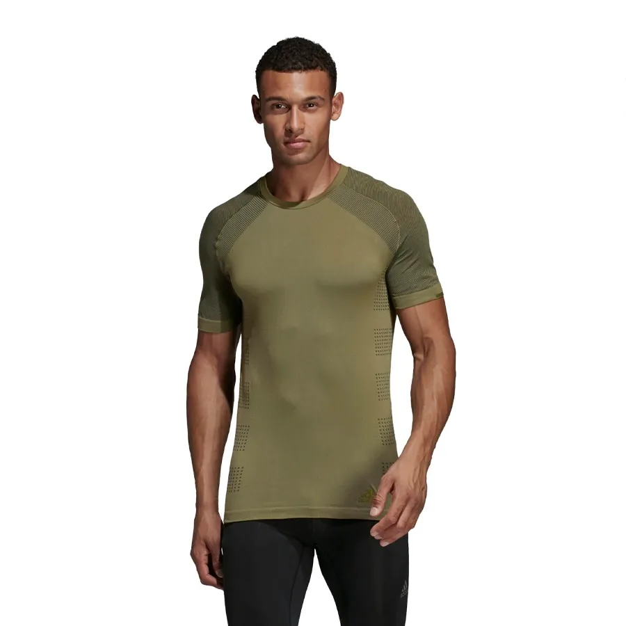 Imagen 0 de 4 de Remera adidas Ultra Light Primeknit T-KHAKHI