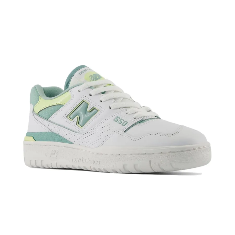 Imagen 2 de 5 de Zapatillas New Balance 550-BLANCO/VERDE AGUA