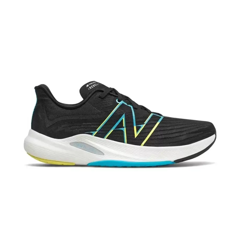 Imagen 0 de 4 de Zapatillas New Balance FuelCell Rebel v2-NEGRO/CELESTE/AMARILLO
