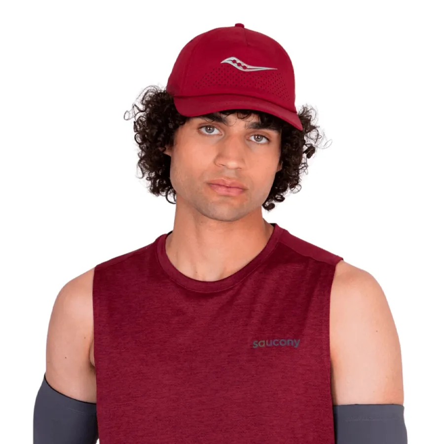 Imagen 1 de 3 de Gorra Saucony Outpace Petit-BORDO