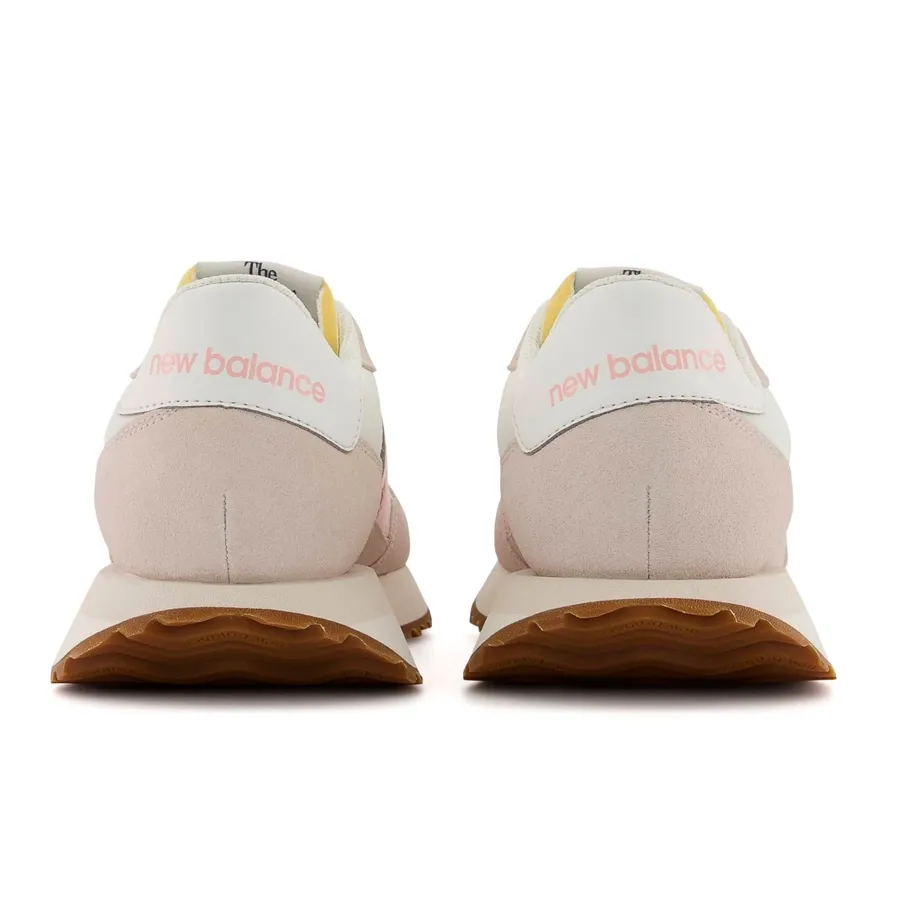 Imagen 3 de 6 de Zapatillas New Balance 237-BEIGE/ROSA