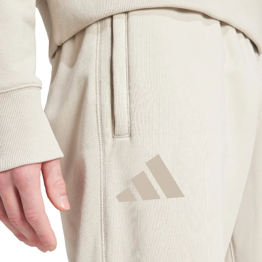 Imagen 4 de 5 de Pantalón adidas Premium Mercedes-BEIGE