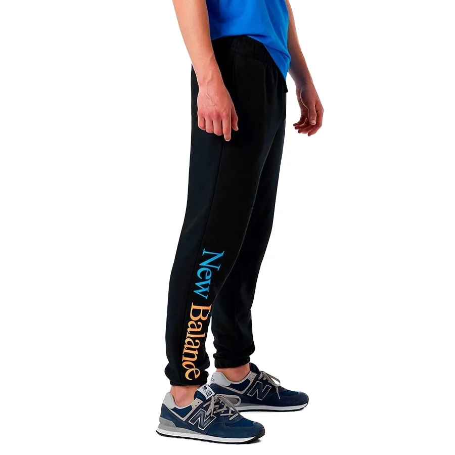 Imagen 1 de 4 de Pantalón New Balance Essentials Celebrate-NEGRO