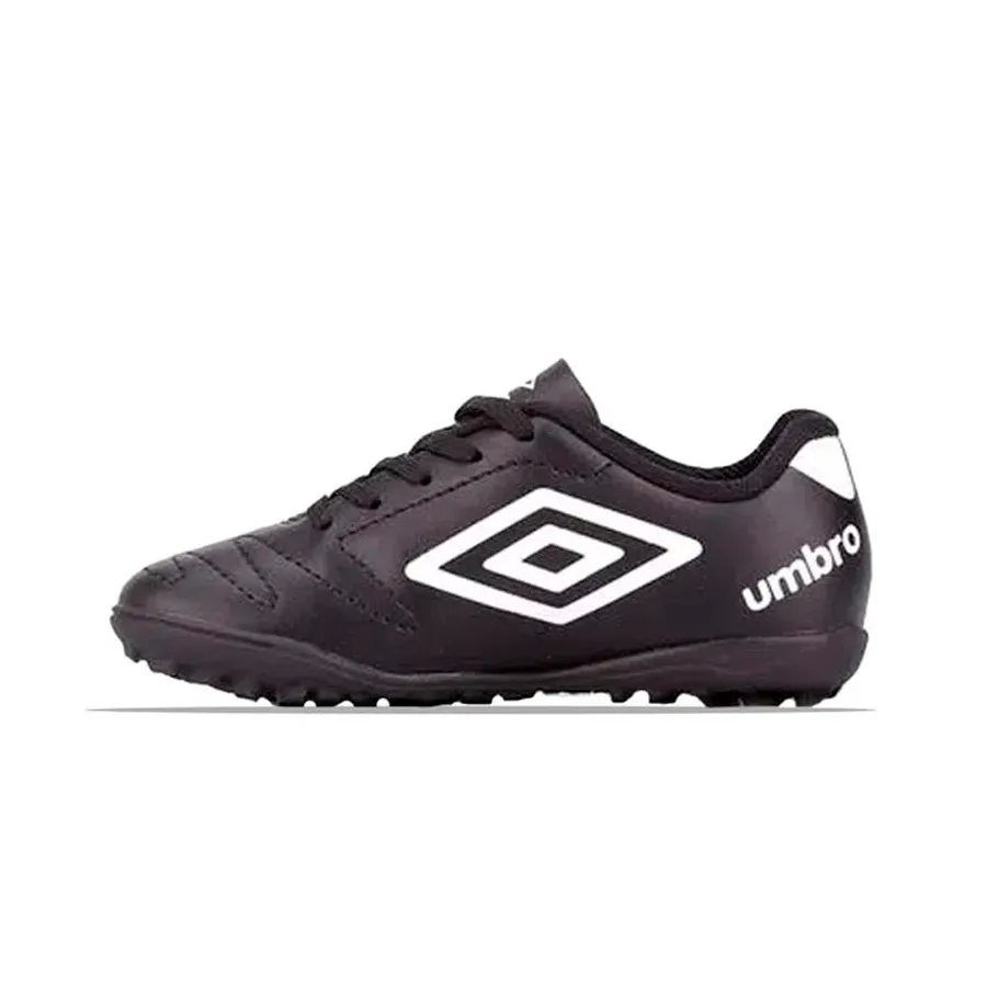 Imagen 2 de 4 de Botines Umbro Sintetico Class 2.2 Jr-NEGRO/BLANCO