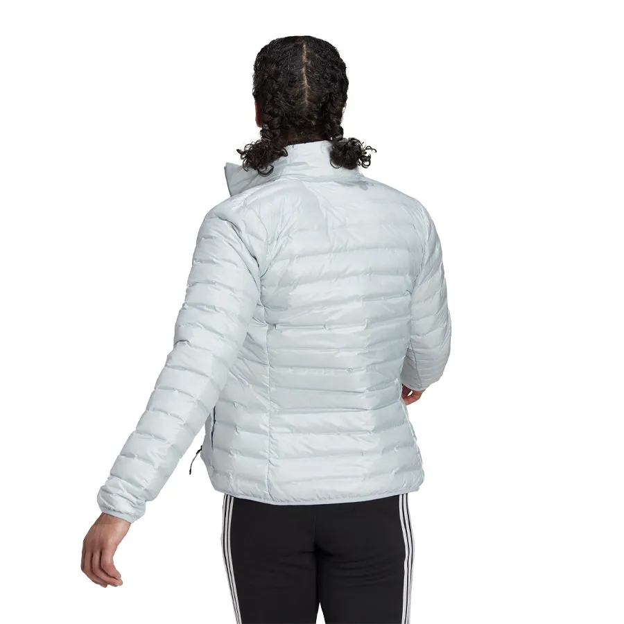 Imagen 2 de 5 de Campera adidas Varilite J-CELESTE