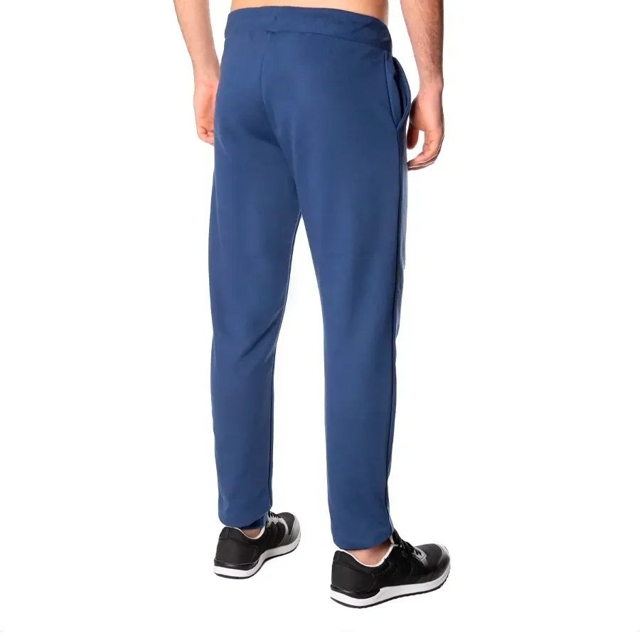 Imagen 1 de 4 de Pantalón Umbro Classic 22-MARINO